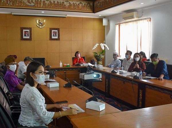 podiumnews.com-Pemkot Denpasar Rancang Aktifikan Kembali Dapur Umum Gotong-Royong